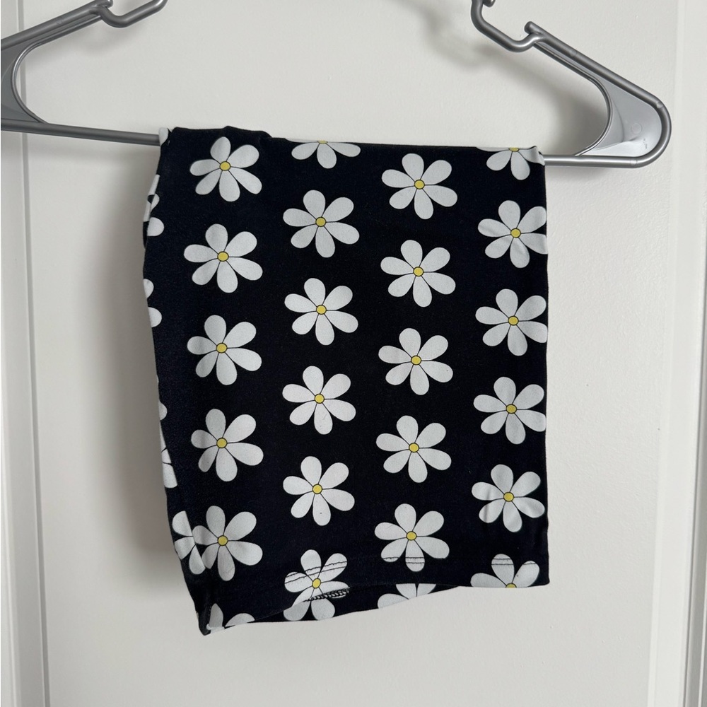 Levi's Black and White Daisy Biker Shorts